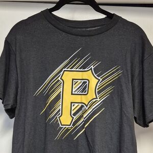 Stitches Pittsburgh Pirates Black Tee with Yellow Graphic